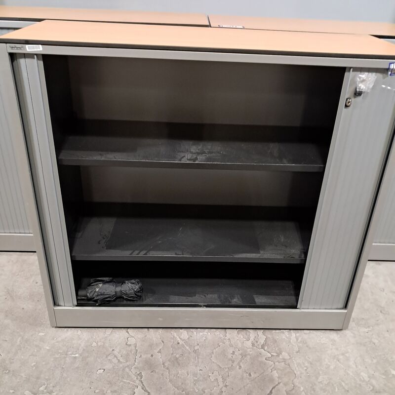 3x Jaloeziekast, Ahrend – foto 3 – kavel bij Domeinen Roerende Zaken, Groningen