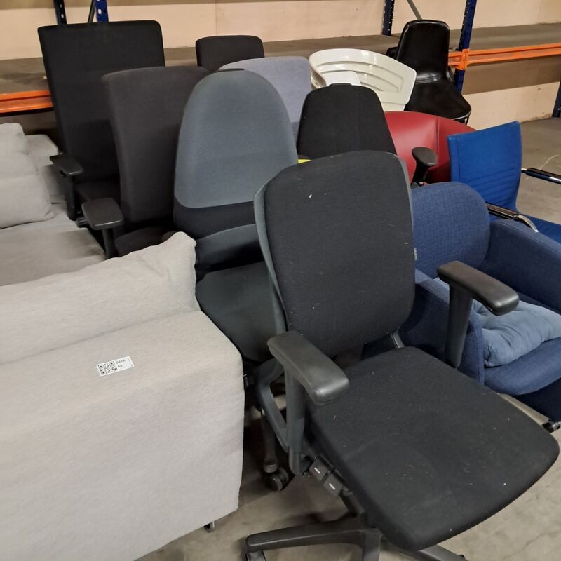 Partij divers meubilair, O.a. Softline – foto 9 – kavel bij Domeinen Roerende Zaken, Groningen