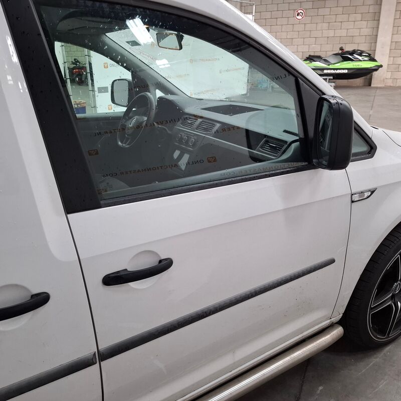 Bedrijfsauto, Volkswagen, Caddy, 2.0 TDI L1H1 BMT Comfortline, 2019 – foto 7 – kavel bij Domeinen Roerende Zaken, Soesterberg