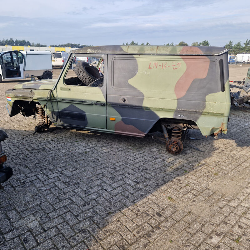 Voertuig, incompleet, Mercedes Benz, 290GD – foto 2 – kavel bij Domeinen Roerende Zaken, Soesterberg