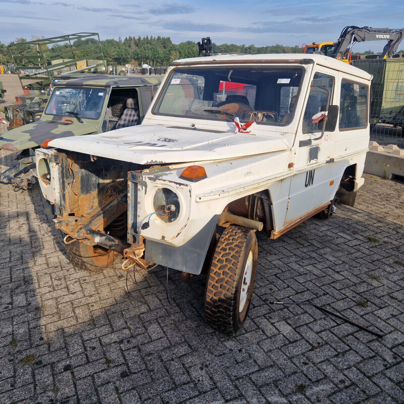 Voertuig, incompleet, Mercedes-Benz, 290GD – kavel bij Domeinen Roerende Zaken, Soesterberg