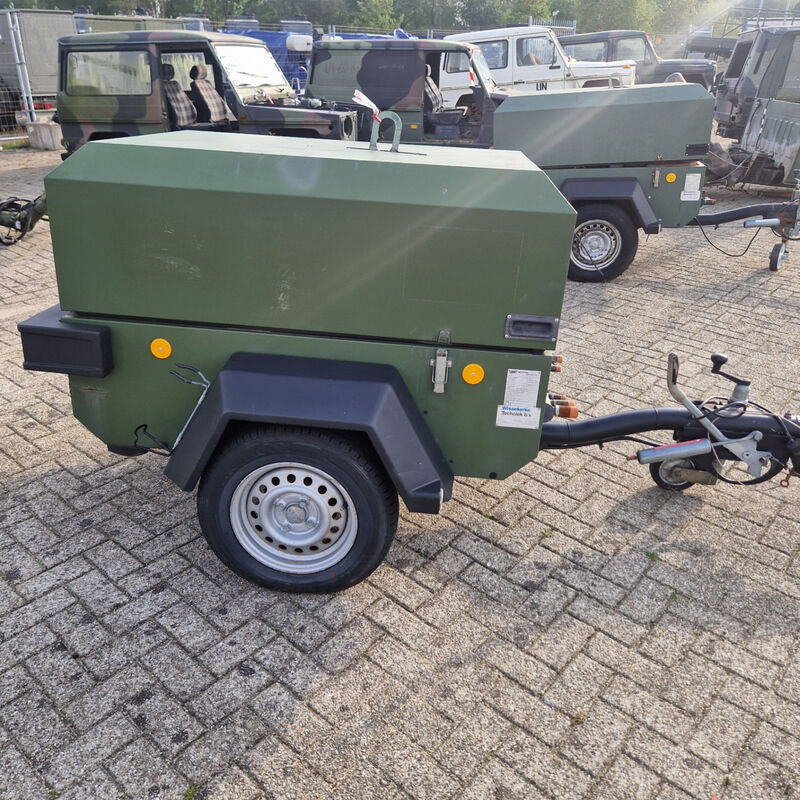 Mobiele dieselcompressor, Ingersoll-Rand, W902 code 49, 2005 – foto 8 – kavel bij Domeinen Roerende Zaken, Soesterberg