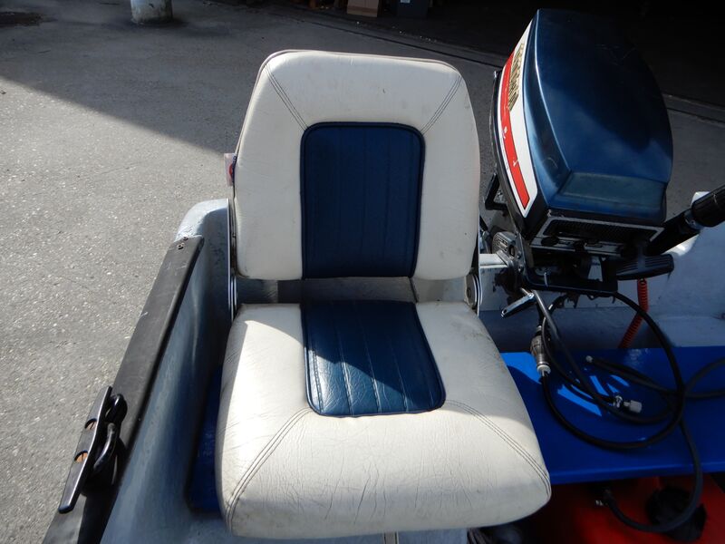 Boot met motor, trailer en diverse benodigdheden, blauw – foto 8 – kavel bij Onlineveilingmeester, Assen