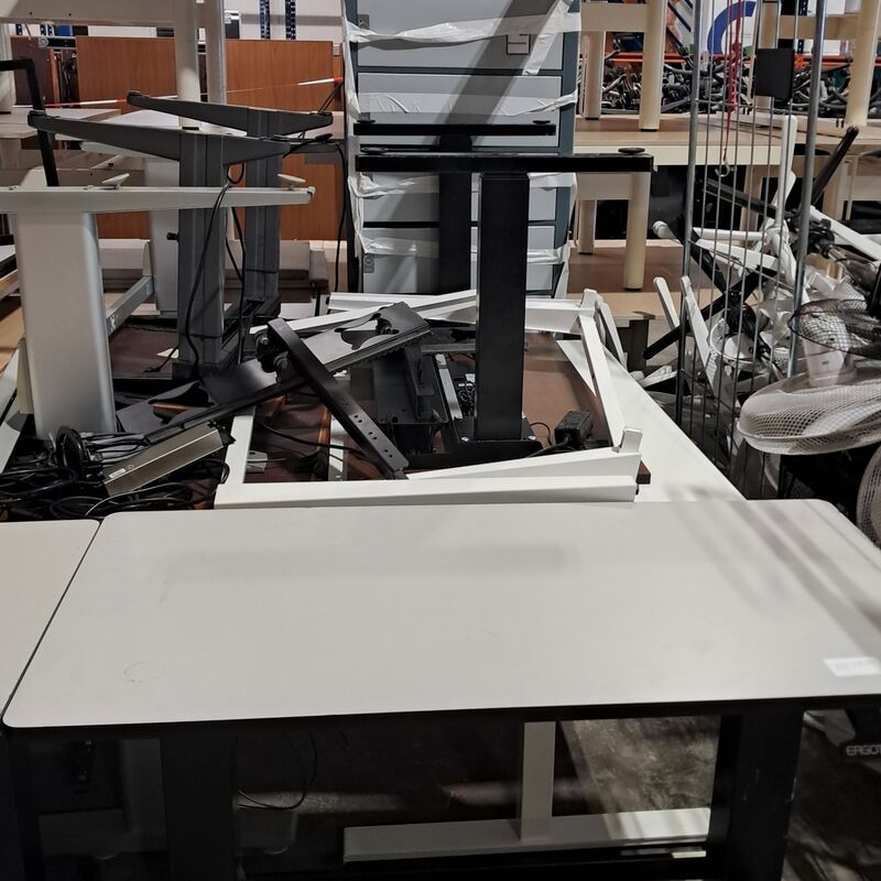 Partij kantoormeubilair, O.a. Ergotron – foto 10 – kavel bij Domeinen Roerende Zaken, Groningen