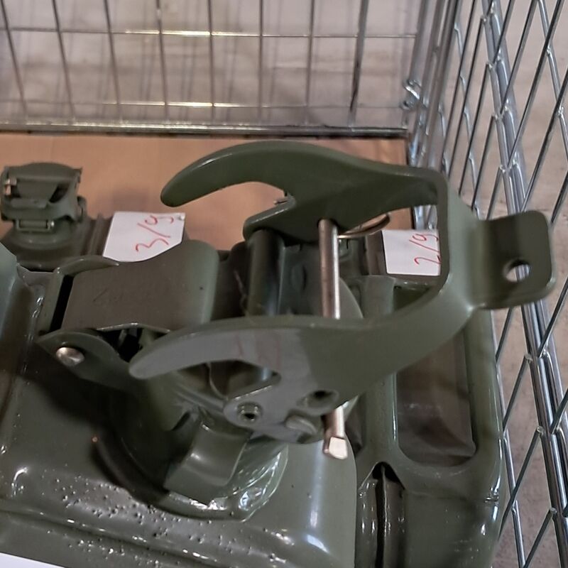 9x Jerrycan – foto 4 – kavel bij Domeinen Roerende Zaken, Groningen