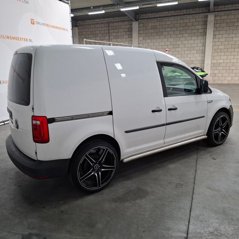 Bedrijfsauto, Volkswagen, Caddy, 2.0 TDI L1H1 BMT Comfortline, 2019 – foto 9 – kavel bij Domeinen Roerende Zaken, Soesterberg