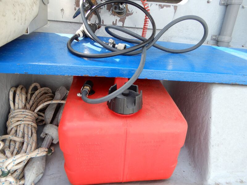 Boot met motor, trailer en diverse benodigdheden, blauw – foto 9 – kavel bij Onlineveilingmeester, Assen