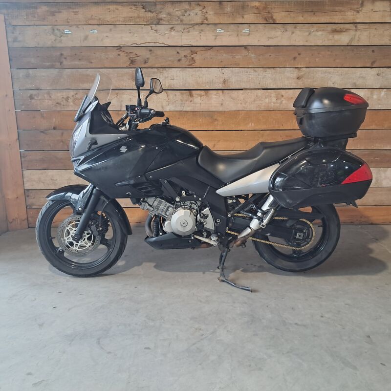Motor, Suzuki, V-strom DL1000 – foto 3 – kavel bij Onlineveilingmeester, Heerenveen