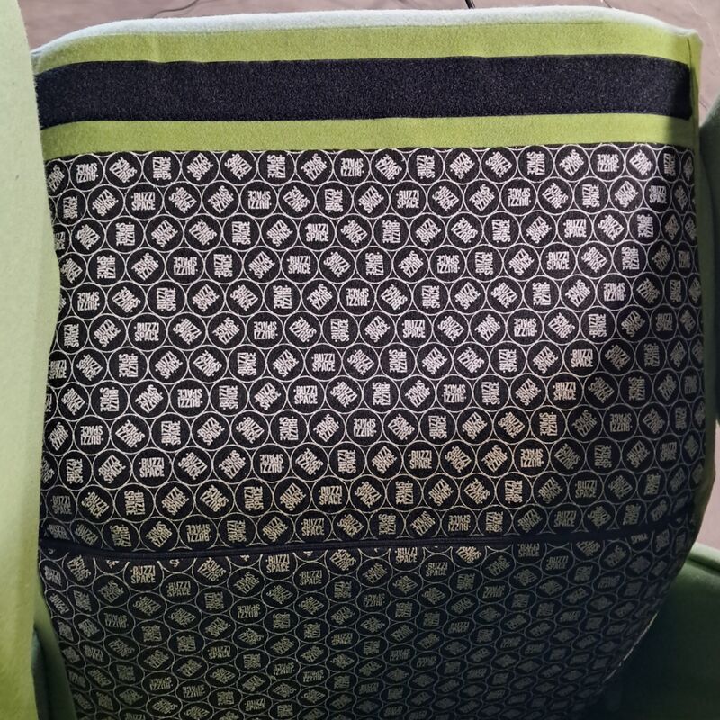 Fauteuil, Buzzi Space – foto 9 – kavel bij Domeinen Roerende Zaken, Groningen