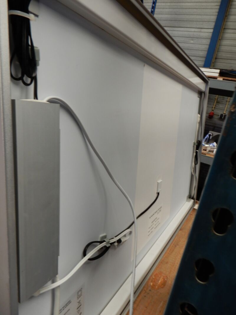 Spiegel met verlichting – foto 4 – kavel bij Onlineveilingmeester, Assen