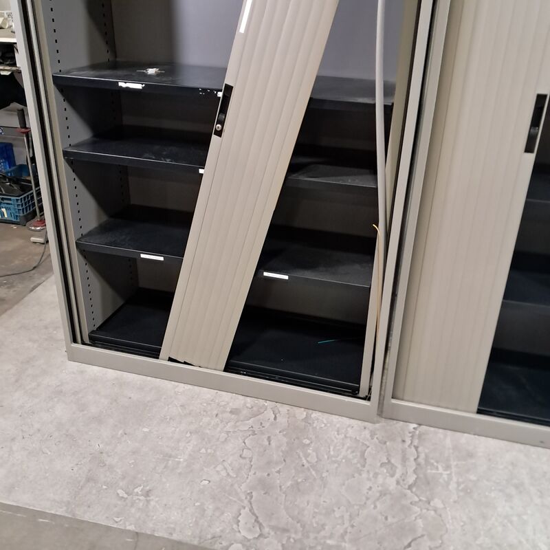 2x Jaloeziekast – foto 3 – kavel bij Domeinen Roerende Zaken, Groningen