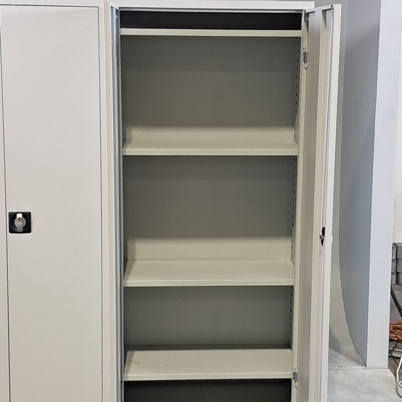 2x Draaideurkast – foto 4 – kavel bij Domeinen Roerende Zaken, Groningen