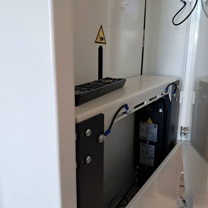 Televisie op verrijdbare standaard, Samsung, UE60J6240 – foto 7 – kavel bij Domeinen Roerende Zaken, Groningen