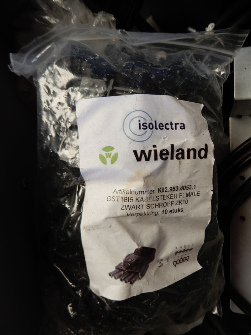Kist met diverse elektra – foto 6 – kavel bij Onlineveilingmeester, Assen
