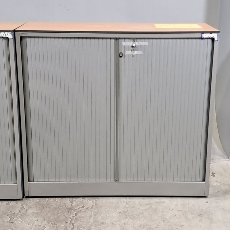 2x Jaloeziekast, Ahrend – foto 2 – kavel bij Domeinen Roerende Zaken, Groningen