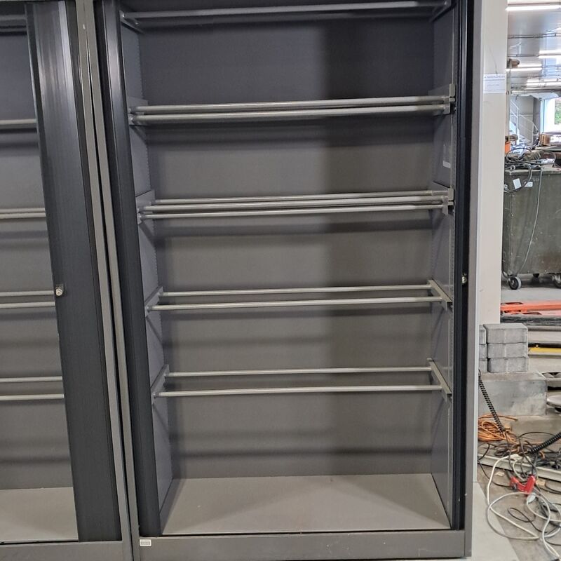 2x Jaloeziekast – foto 4 – kavel bij Domeinen Roerende Zaken, Groningen