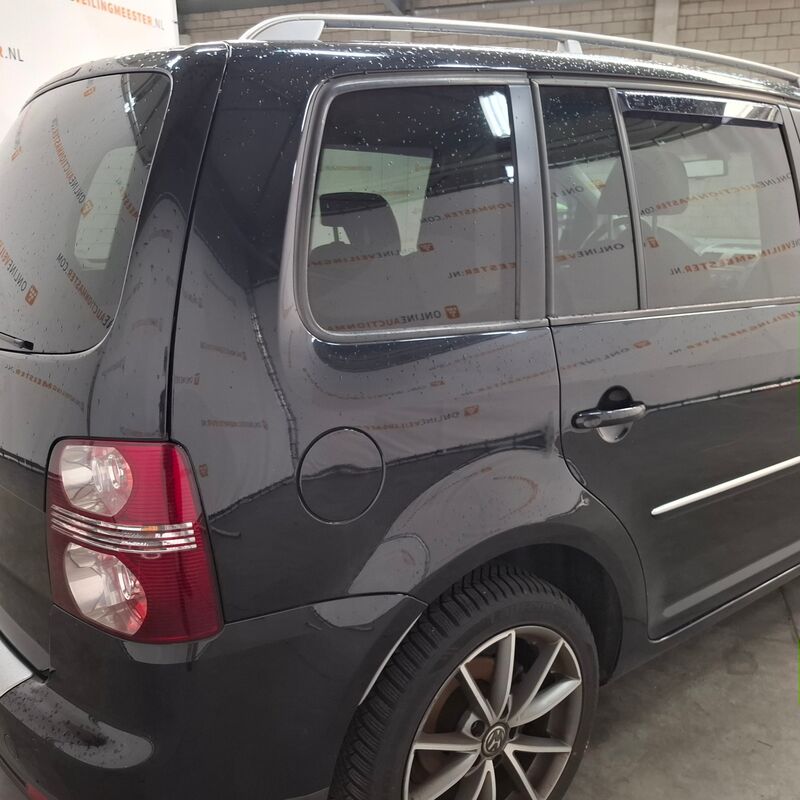 Personenauto, Volkswagen, Touran, 1.4 TSI Highline, 2007 – foto 9 – kavel bij Domeinen Roerende Zaken, Soesterberg