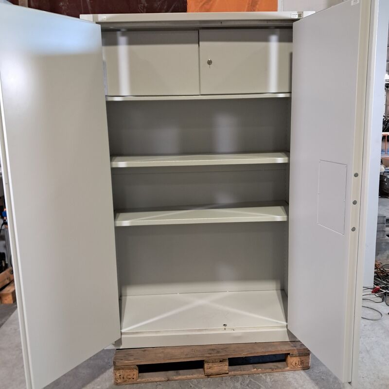 Brandwerende kast, APS – foto 6 – kavel bij Domeinen Roerende Zaken, Groningen