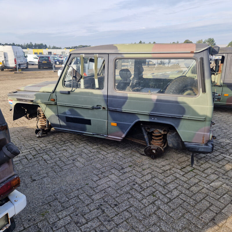 Voertuig, incompleet, Mercedes Benz, 290GD, 1994 – foto 2 – kavel bij Domeinen Roerende Zaken, Soesterberg