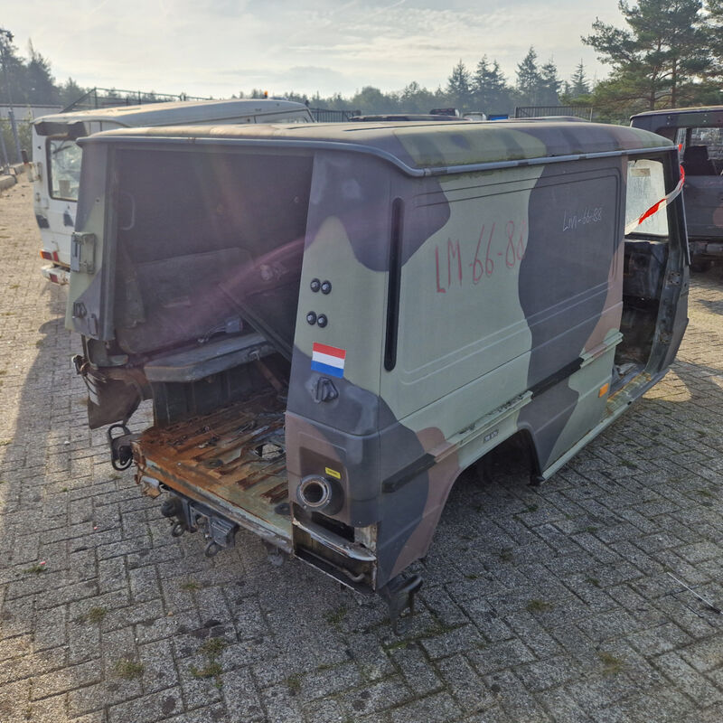 Voertuig, incompleet, Mercedes Benz, 290GD – foto 4 – kavel bij Domeinen Roerende Zaken, Soesterberg