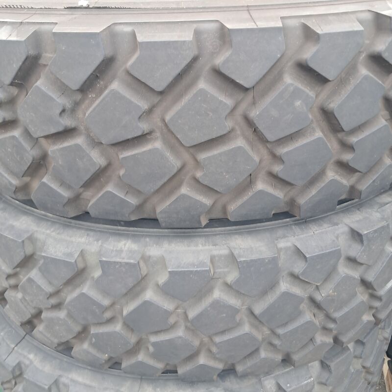 4x Vrachtwagenband, Michelin, XZL – foto 5 – kavel bij Domeinen Roerende Zaken, Groningen
