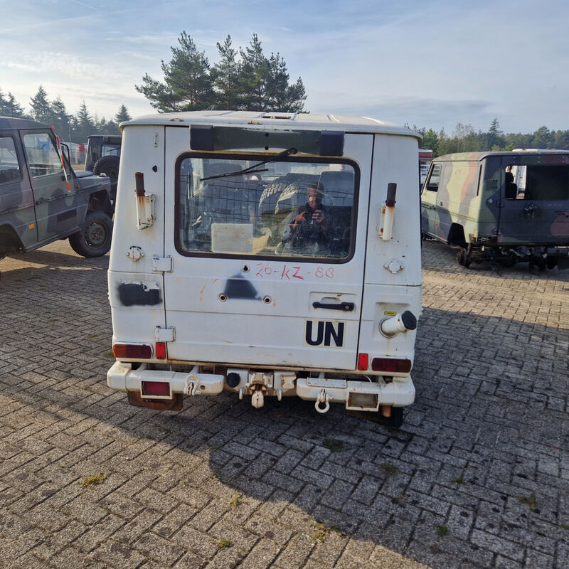 Voertuig, incompleet, Mercedes-Benz, 290GD – foto 4 – kavel bij Domeinen Roerende Zaken, Soesterberg