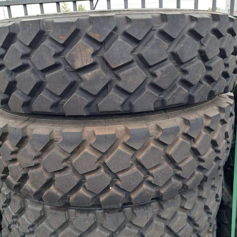 5x Vrachtwagenband, Michelin, XZL – foto 5 – kavel bij Domeinen Roerende Zaken, Groningen
