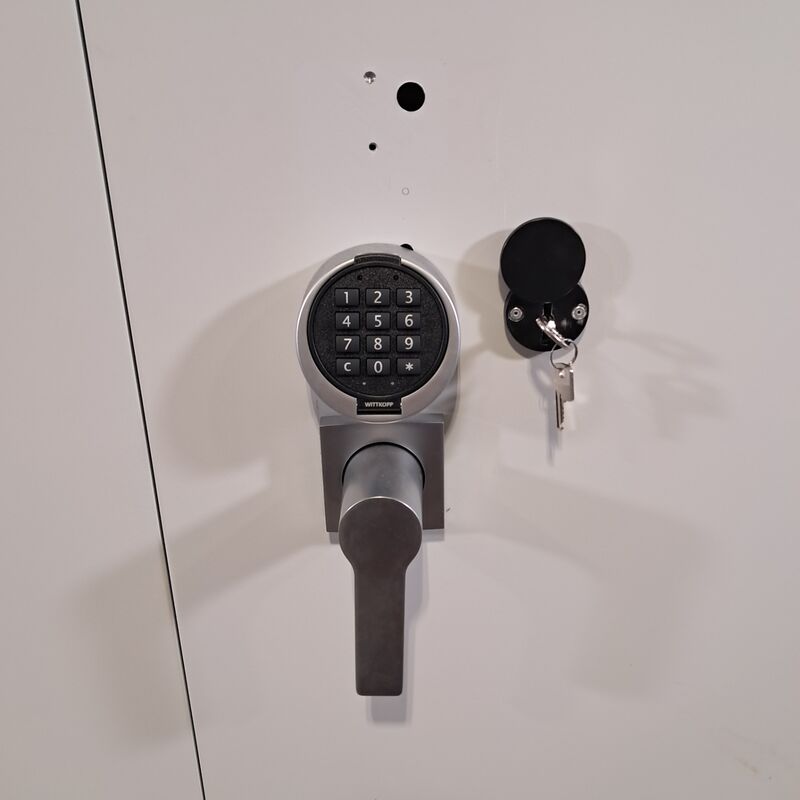 Brandwerende kast, APS – foto 4 – kavel bij Domeinen Roerende Zaken, Groningen