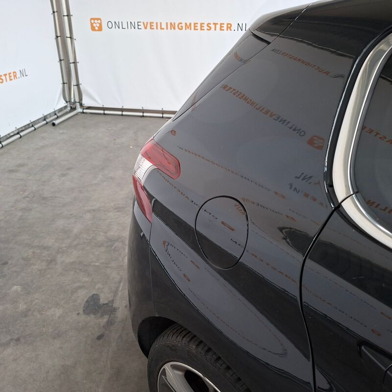 Personenauto, Peugeot, 308, 1.2 PureTech Blue Lease GT-line, 2015 – foto 10 – kavel bij Domeinen Roerende Zaken, Soesterberg