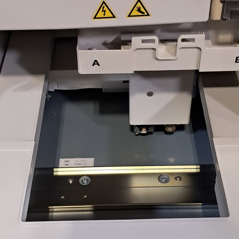 Analysesysteem, Applied Biosystems Hitachi, 3500xL Genetic Analyzer, 2013 – foto 3 – kavel bij Domeinen Roerende Zaken, Groningen