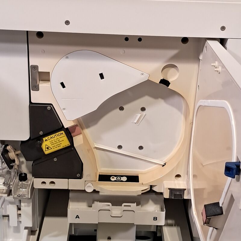 Analysesysteem, Applied Biosystems Hitachi, 3500xL Genetic Analyzer, 2014 – foto 5 – kavel bij Domeinen Roerende Zaken, Groningen