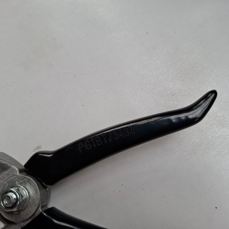Kabelmantel striptang Alroc, F-72160 Tuffe – foto 6 – kavel bij Onlineveilingmeester, Winsum