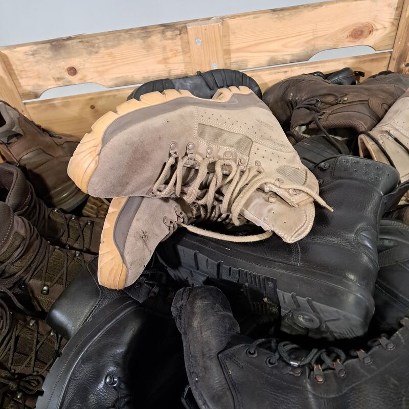 Partij diverse schoenen – foto 4 – kavel bij Domeinen Roerende Zaken, Groningen