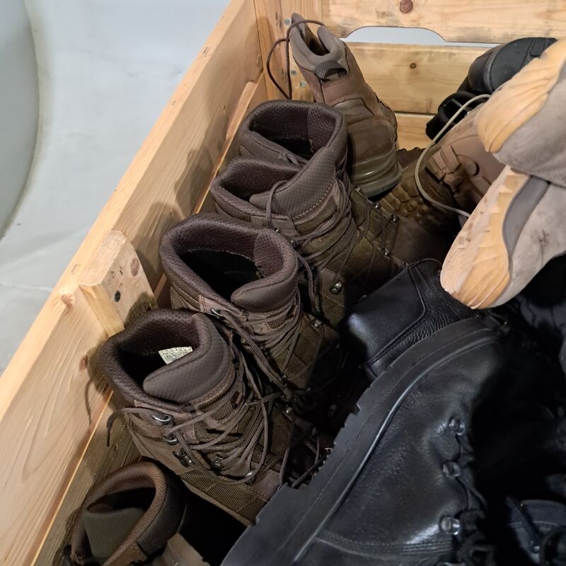 Partij diverse schoenen – foto 5 – kavel bij Domeinen Roerende Zaken, Groningen