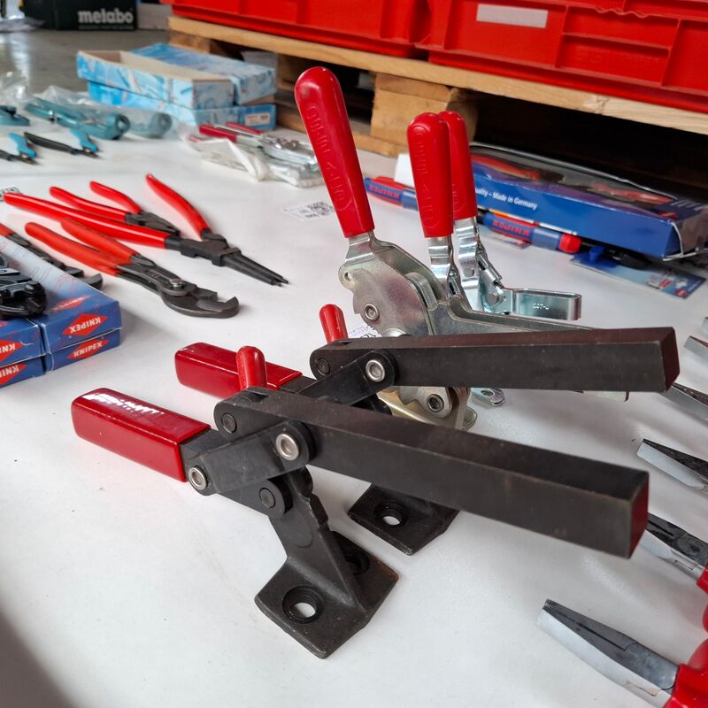 5x Diverse verticale snelspanner – foto 4 – kavel bij Onlineveilingmeester, Winsum