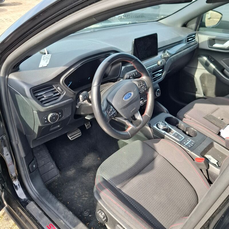 Personenauto, Ford, Focus, 1.5 EcoBoost Vignale, 2019 – foto 9 – kavel bij Domeinen Roerende Zaken, Soesterberg