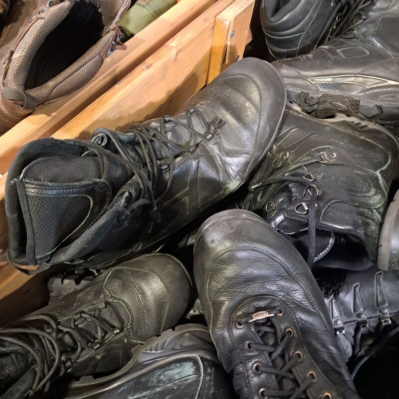 Partij diverse schoenen – foto 8 – kavel bij Domeinen Roerende Zaken, Groningen