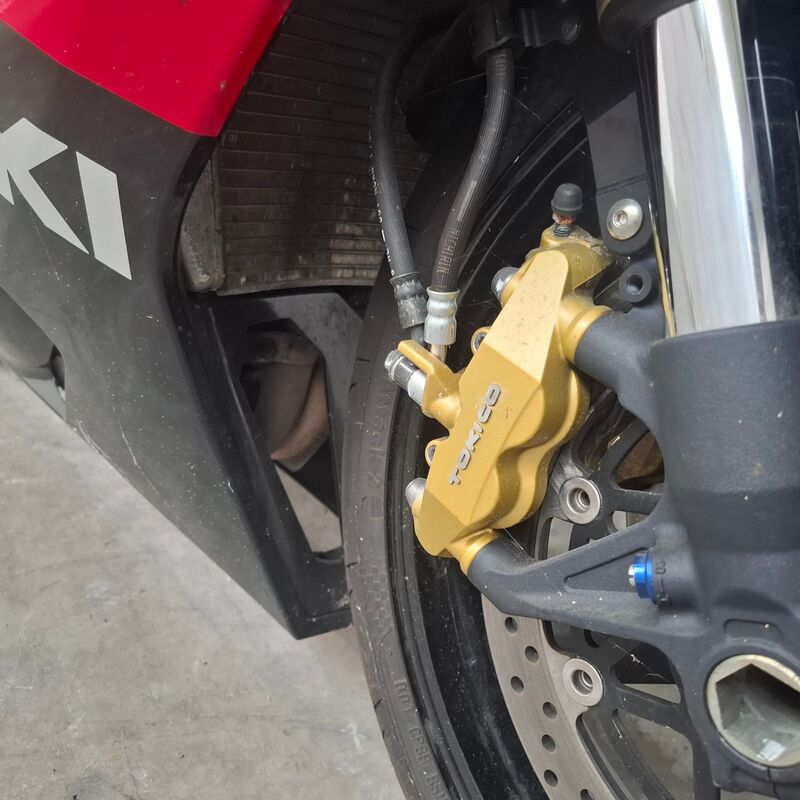 Motorfiets, Suzuki, GSX R 750, 2004 – foto 5 – kavel bij Domeinen Roerende Zaken, Soesterberg