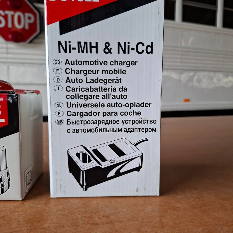 Accu met lader Makita, 12V 1.9Ah – foto 3 – kavel bij Onlineveilingmeester, Winsum