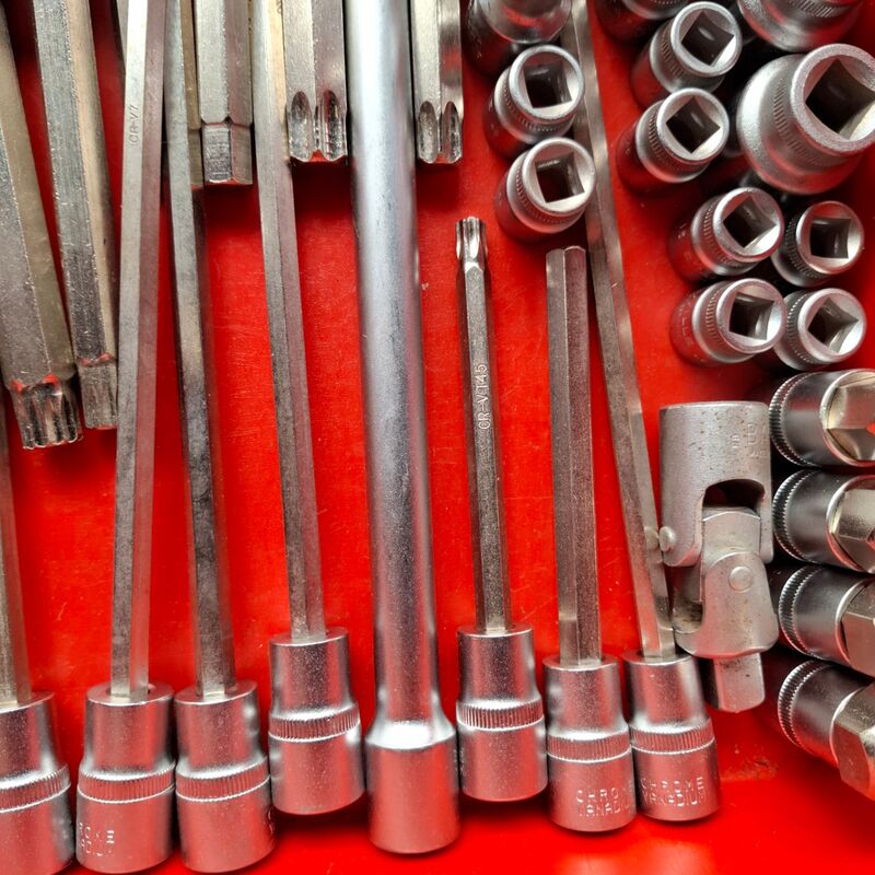 Assortiment dopsleutels o.a. Bosch – foto 10 – kavel bij Onlineveilingmeester, Winsum