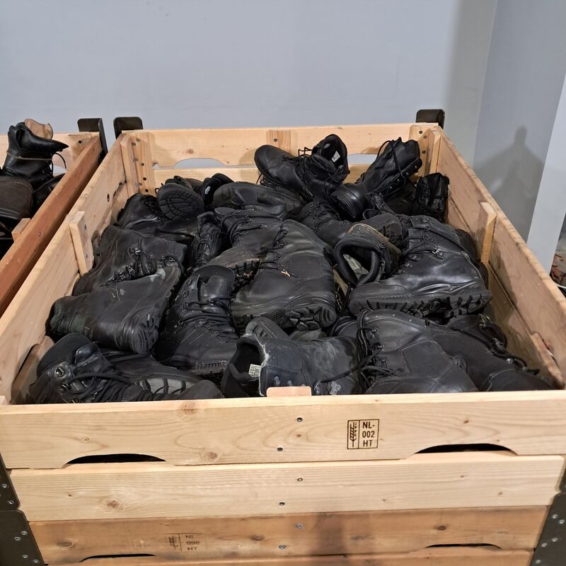 Partij diverse schoenen – foto 3 – kavel bij Domeinen Roerende Zaken, Groningen