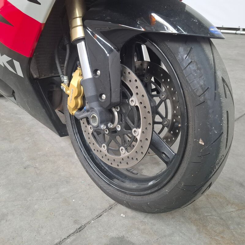 Motorfiets, Suzuki, GSX R 750, 2004 – foto 4 – kavel bij Domeinen Roerende Zaken, Soesterberg
