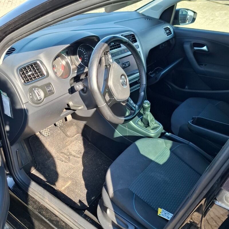 Personenauto, Volkswagen, Polo, 1.4 TDI BlueMotion, 2015 – foto 5 – kavel bij Domeinen Roerende Zaken, Soesterberg