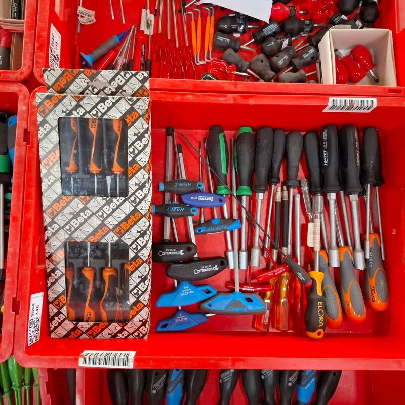Ca. 38x Diverse schroevendraaiers o.a. Beta, Gedore – kavel bij Onlineveilingmeester, Winsum