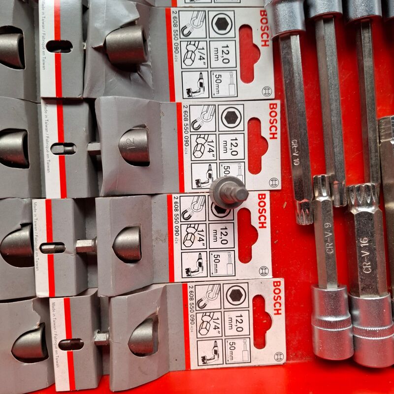 Assortiment dopsleutels o.a. Bosch – foto 4 – kavel bij Onlineveilingmeester, Winsum