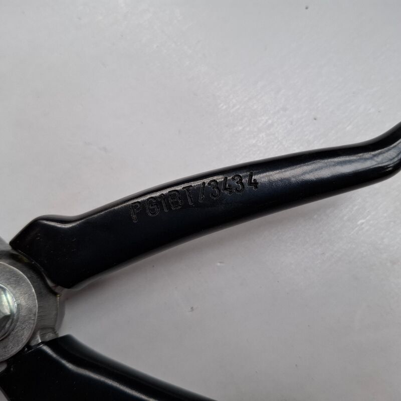 Kabelmantel striptang Alroc, F-72160 Tuffe – foto 6 – kavel bij Onlineveilingmeester, Winsum