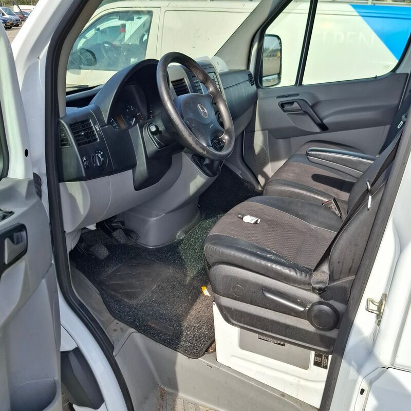 Bedrijfswagen, Mercedes-Benz, Sprinter, 2016 – foto 8 – kavel bij Domeinen Roerende Zaken, Soesterberg