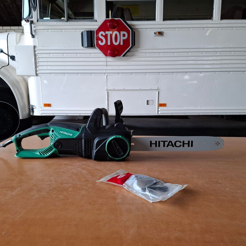 Elektrische kettingzaag Hitachi, CS35Y, bouwjaar 2018 – foto 2 – kavel bij Onlineveilingmeester, Winsum