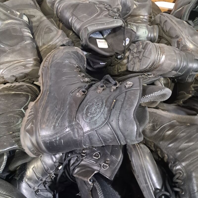Partij diverse schoenen – foto 6 – kavel bij Domeinen Roerende Zaken, Groningen