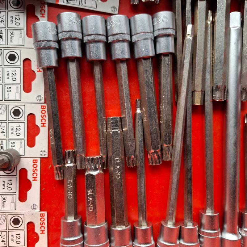 Assortiment dopsleutels o.a. Bosch – foto 7 – kavel bij Onlineveilingmeester, Winsum